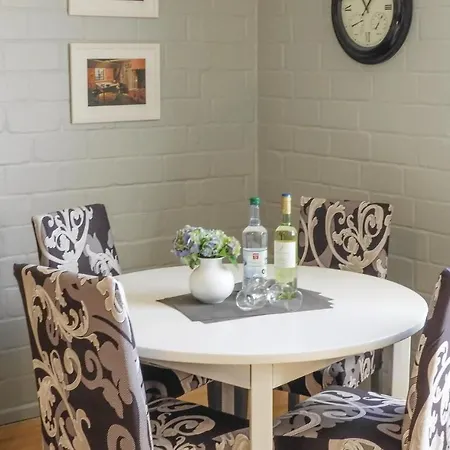 Appartement Awesome In W/ Wifi&2 Bedrooms *